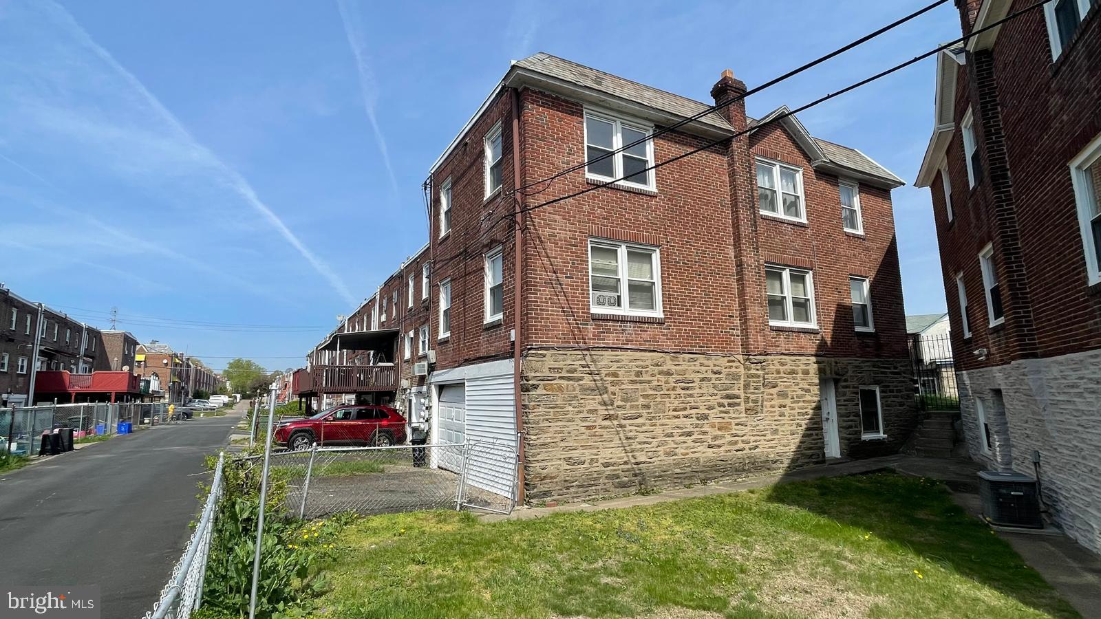 WEST OAK LANE - Residential Income