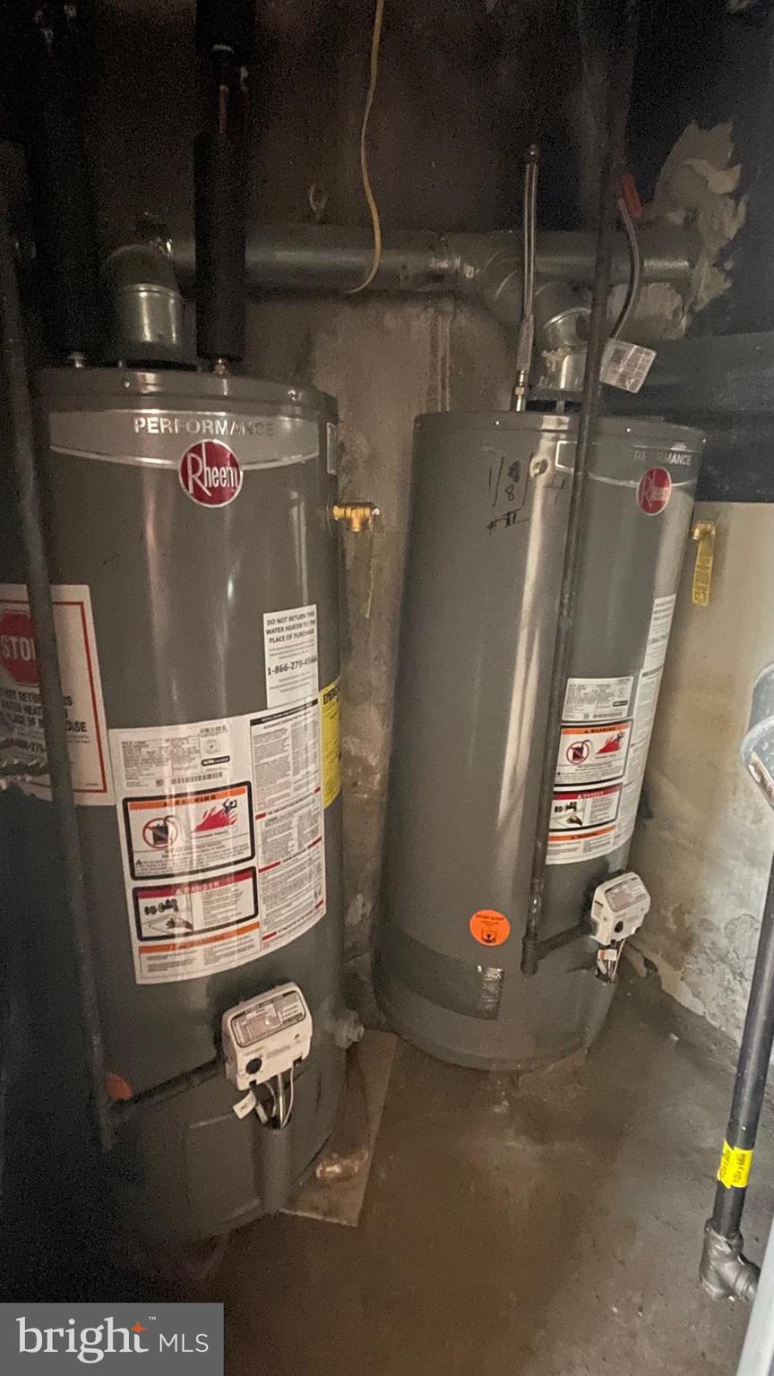 WEST OAK LANE - Residential Income