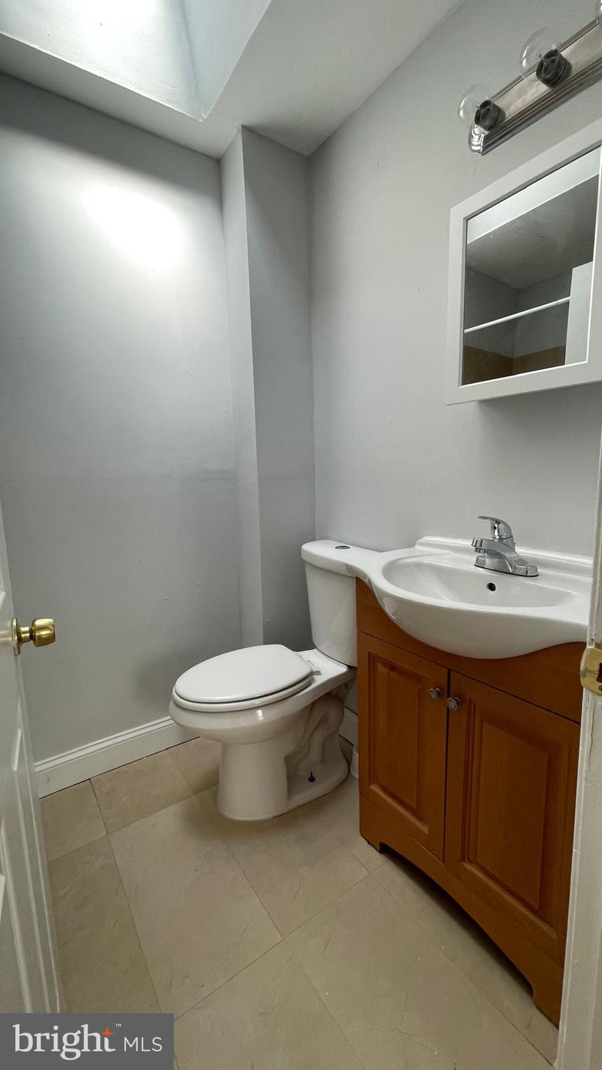 WEST OAK LANE - Residential Income