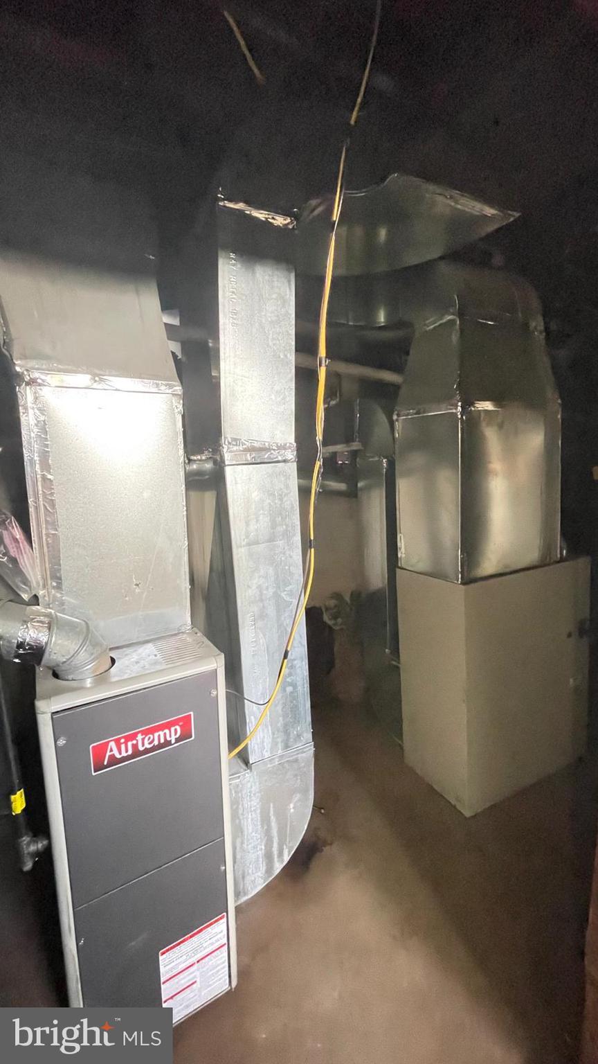 WEST OAK LANE - Residential Income