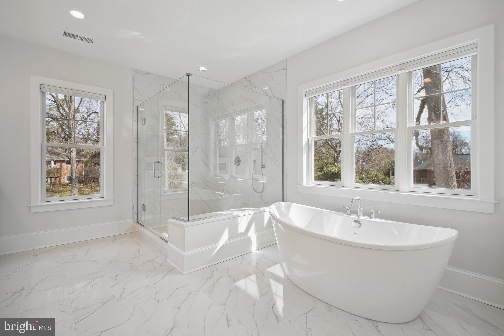 WILDWOOD MANOR - Residential