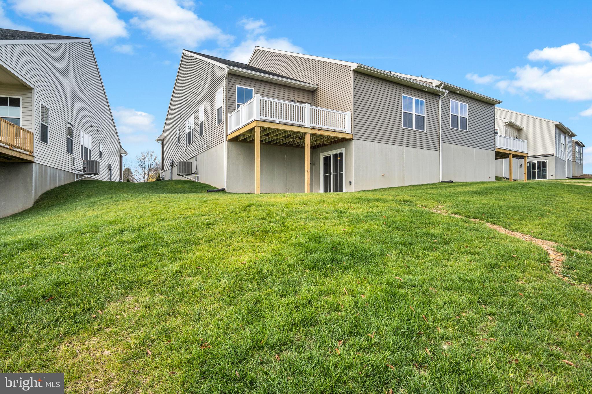 914 NORTH LINCOLN STREET