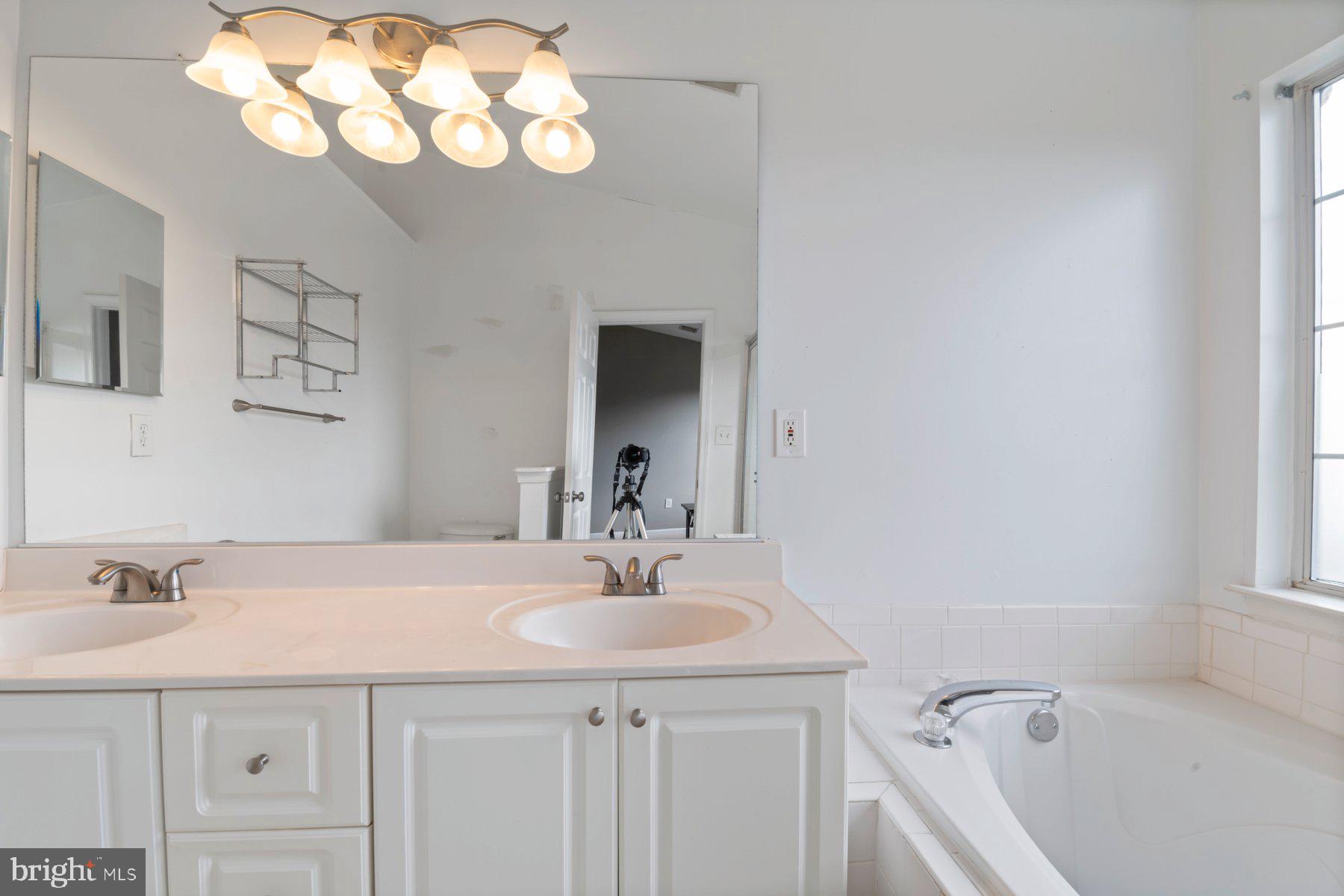 PERRYWOOD - Residential