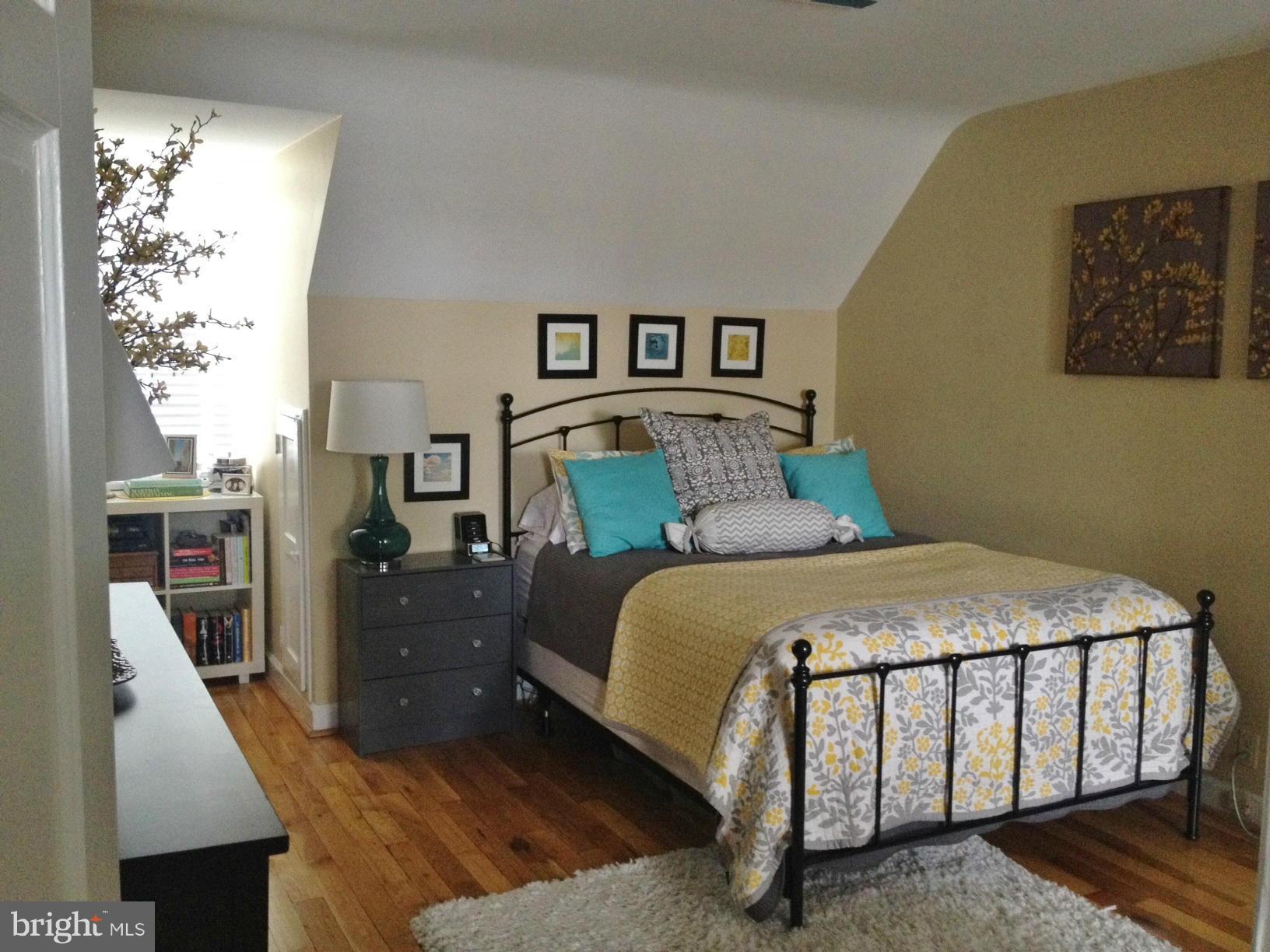 FAIRLINGTON MEWS - Residential Lease