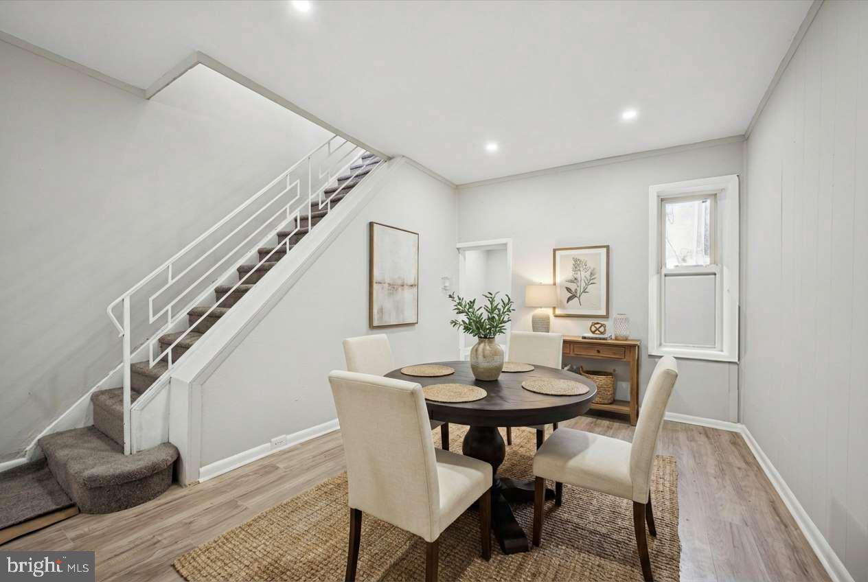 KENSINGTON - Residential