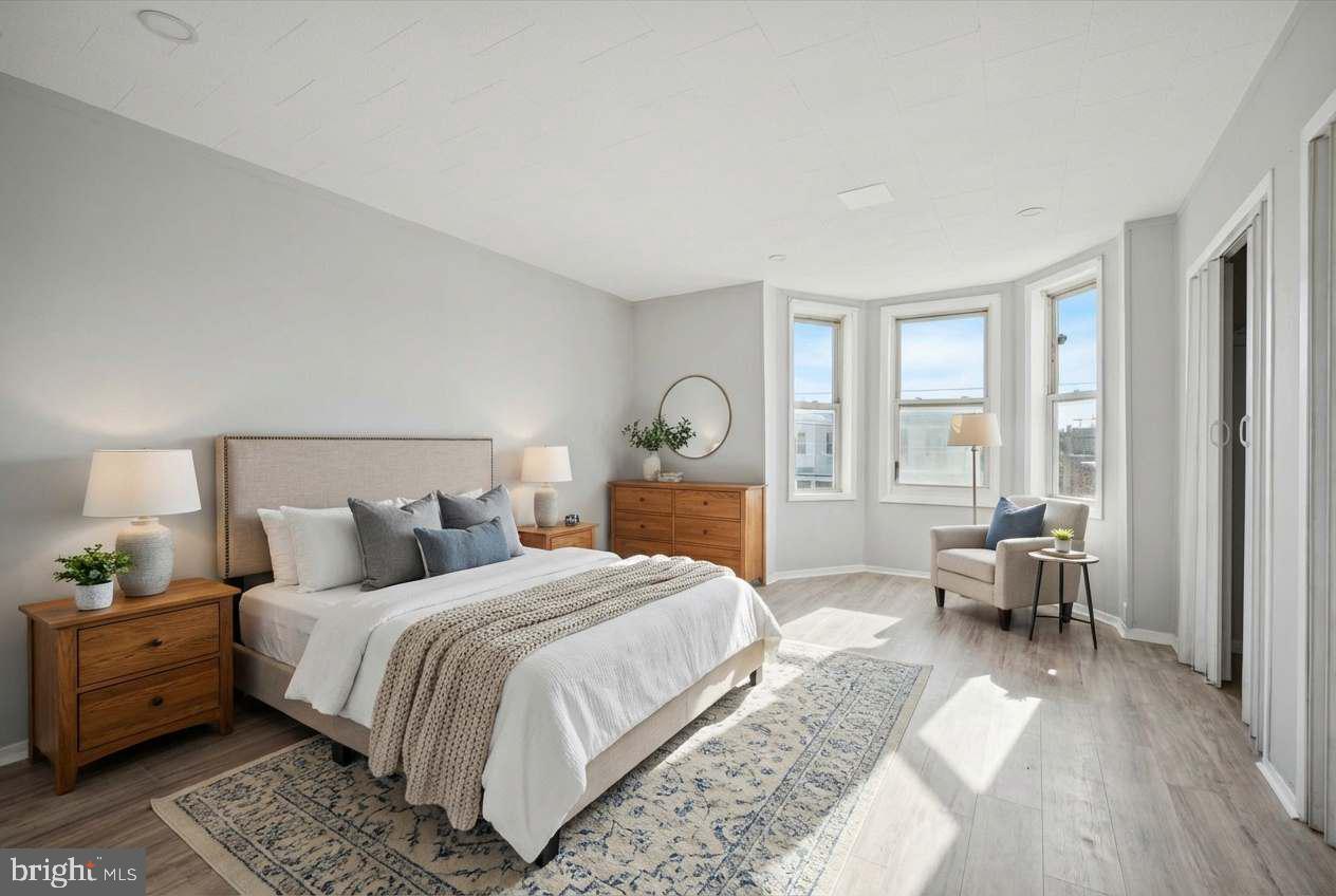 KENSINGTON - Residential