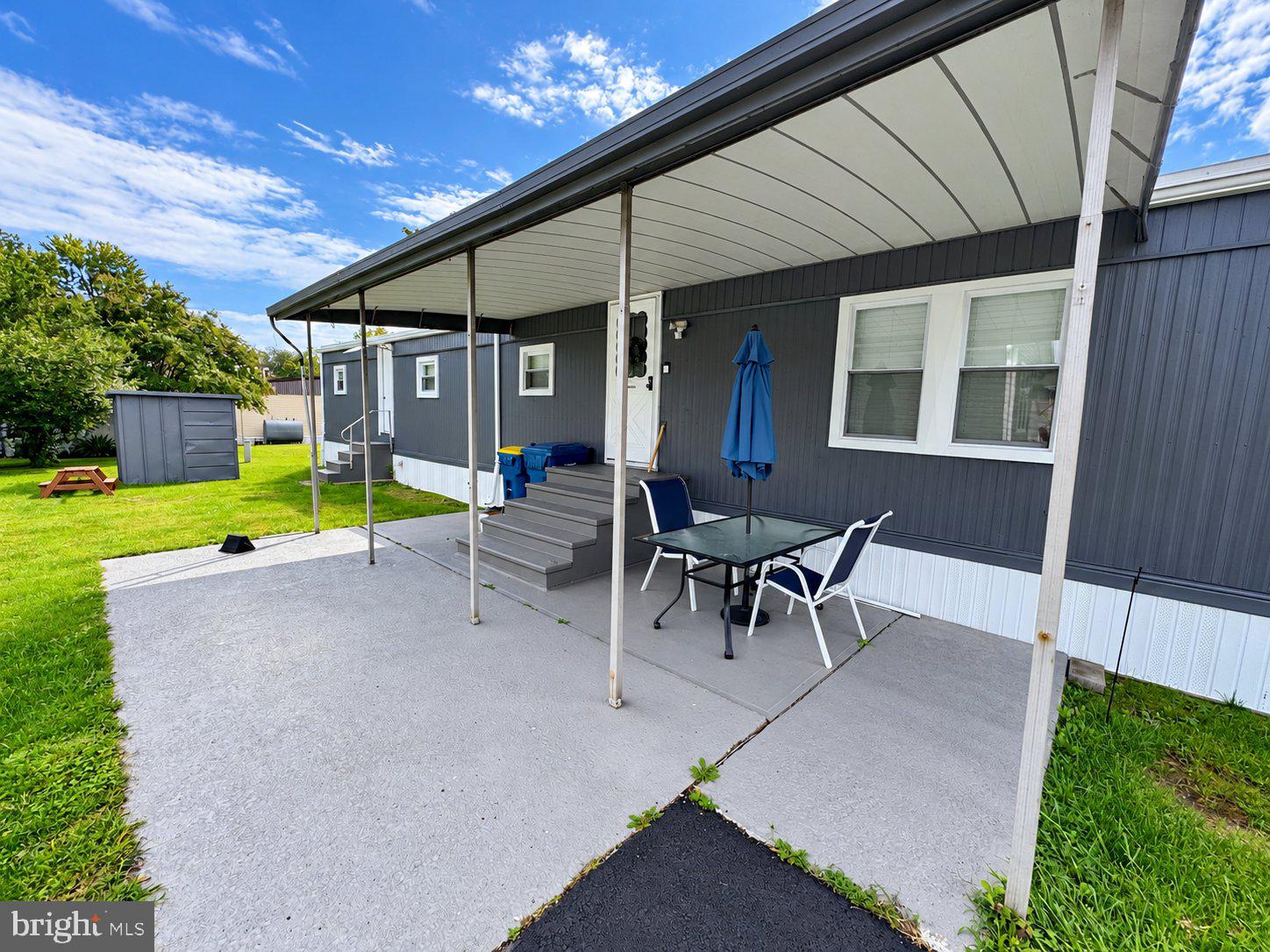 6229 FOSTER DRIVE