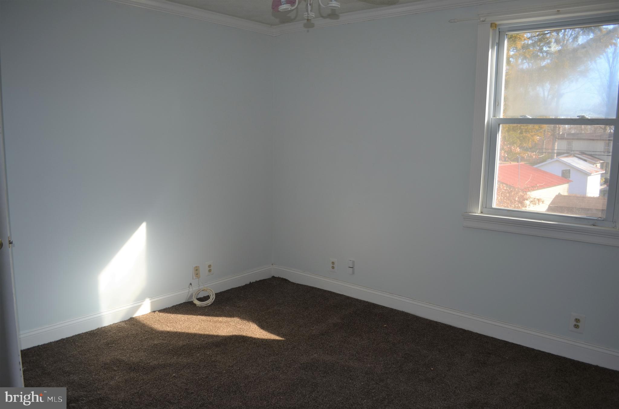 ABERDEEN HILLS - Residential Lease