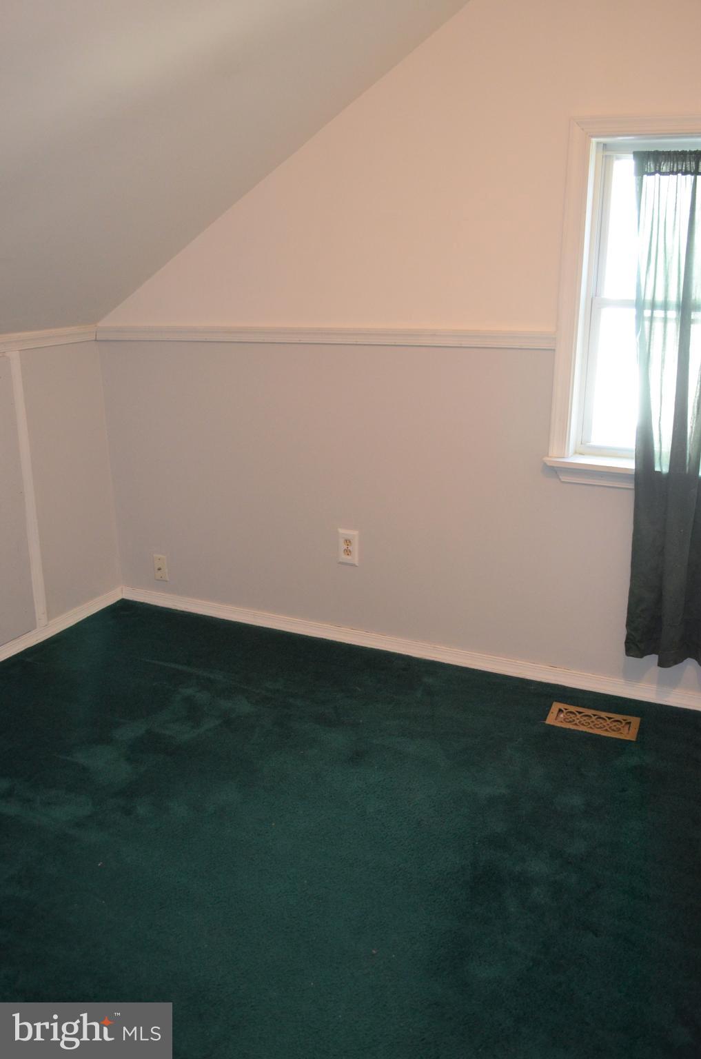 ABERDEEN HILLS - Residential Lease