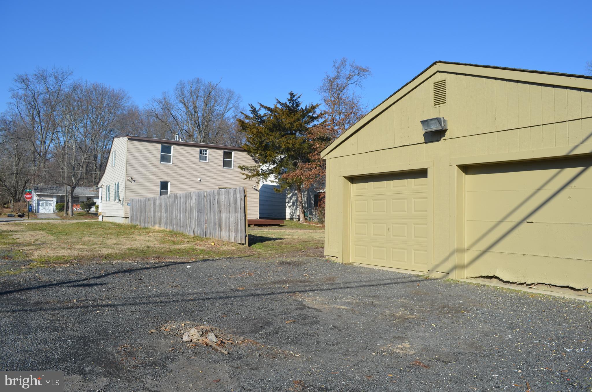 ABERDEEN HILLS - Residential Lease