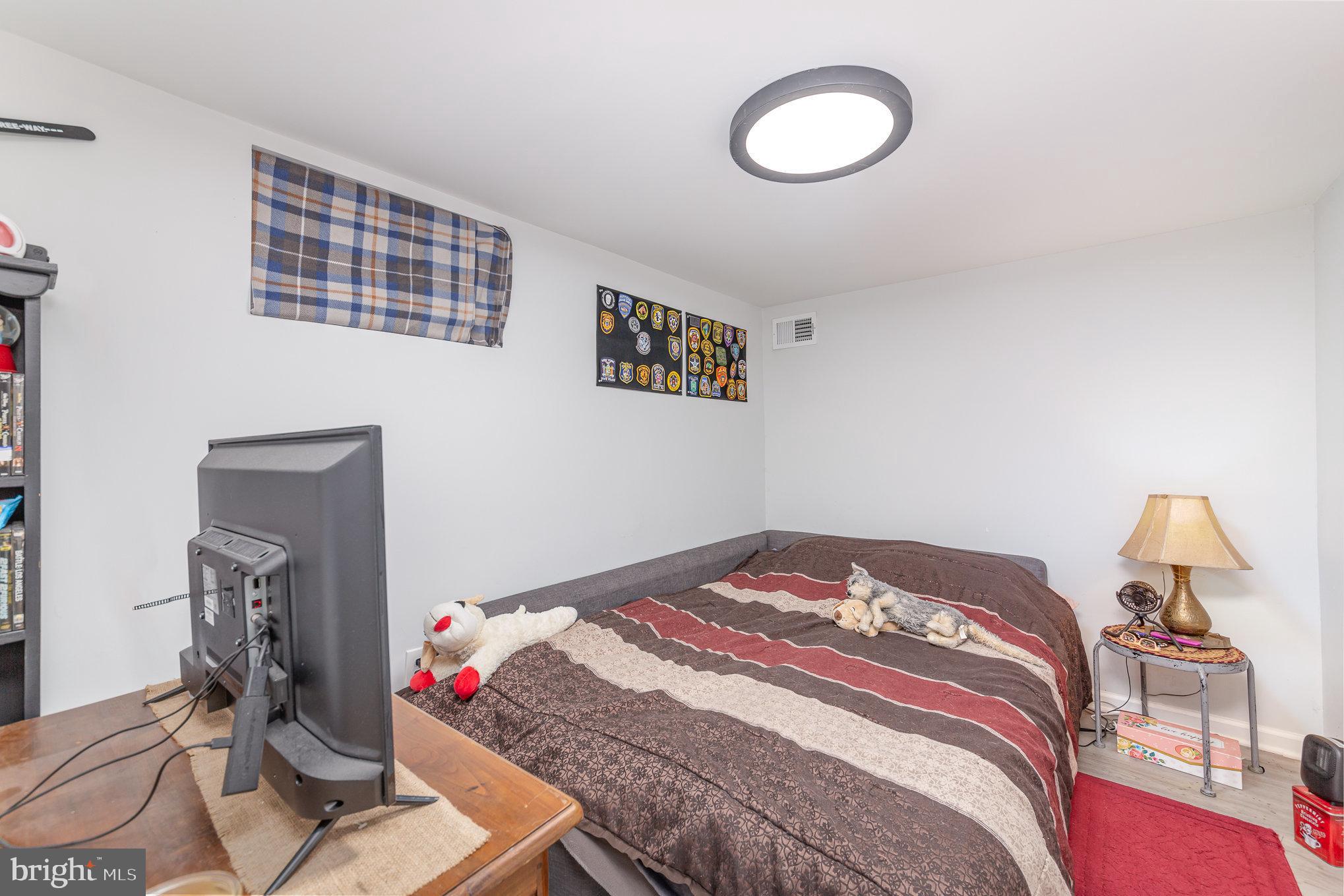 MIDDLESEX - Residential