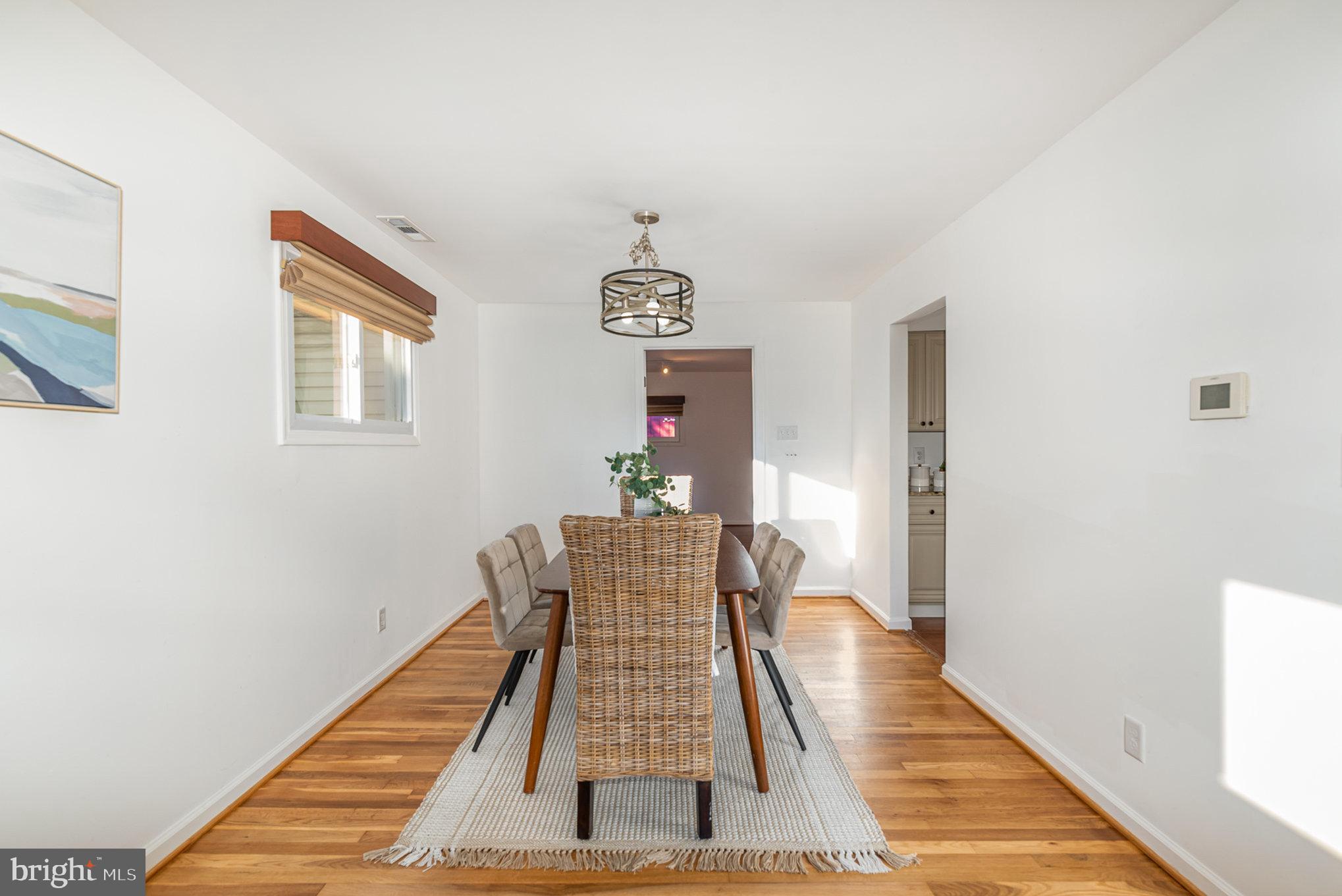 YORK MANOR - Residential