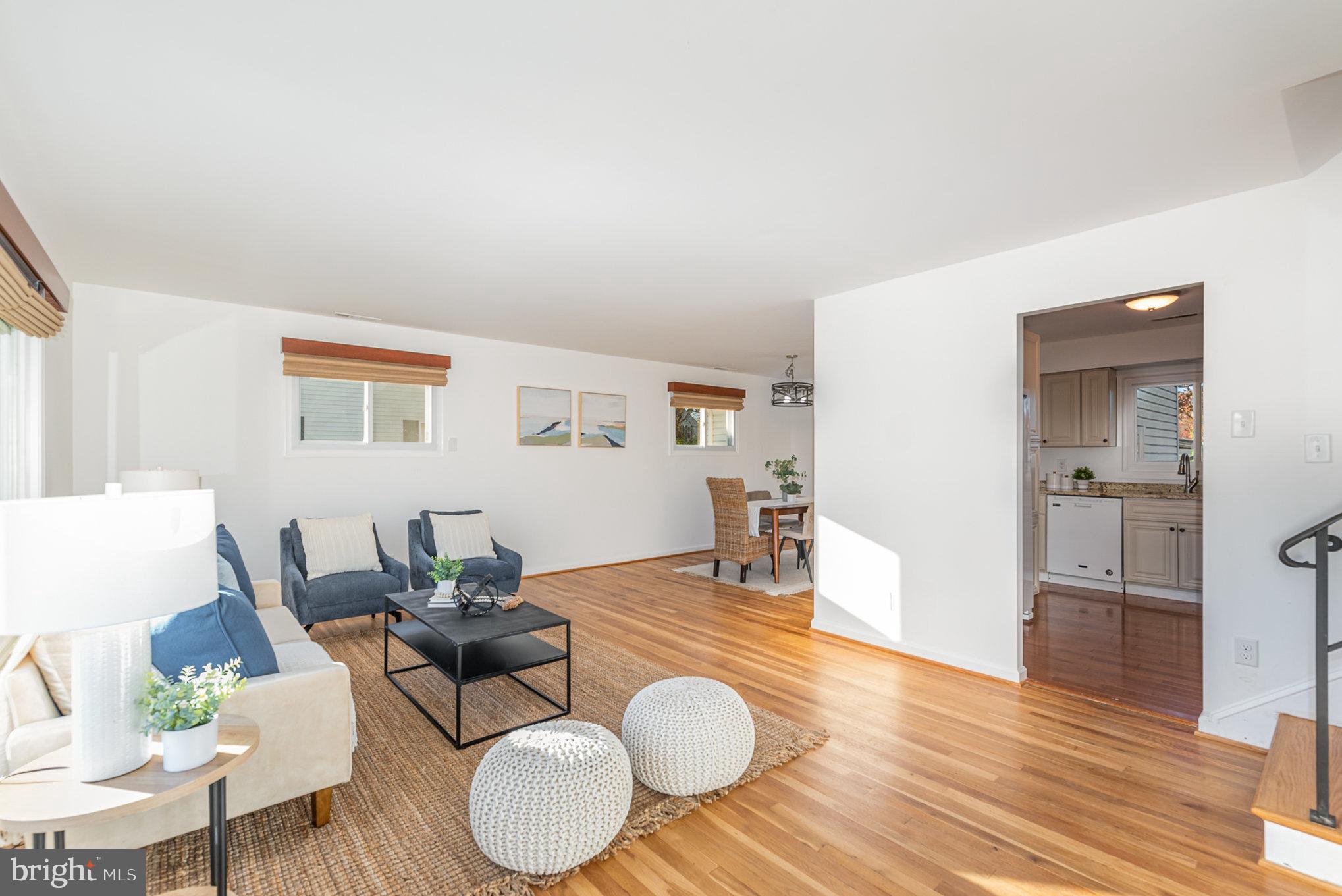 YORK MANOR - Residential