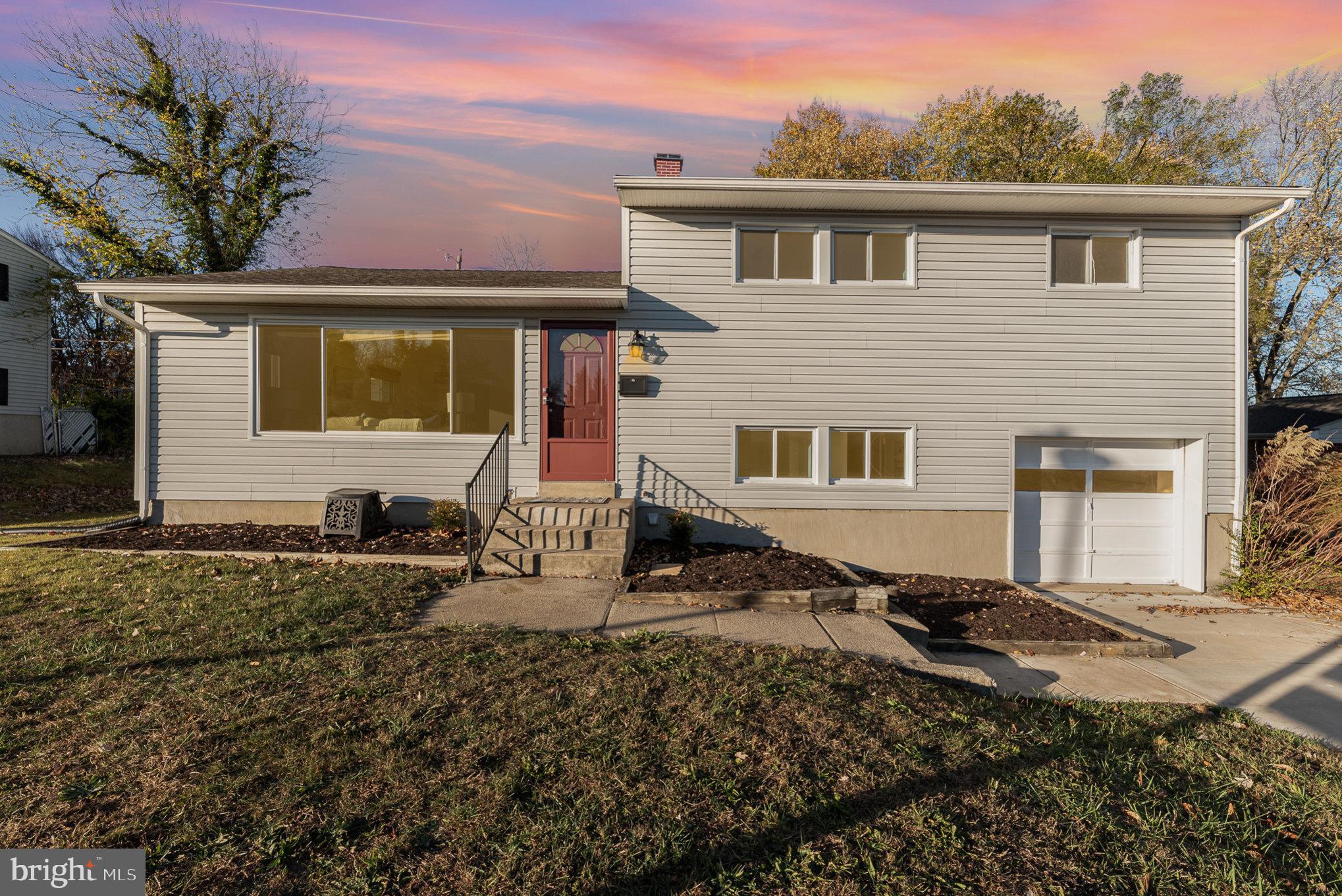 YORK MANOR - Residential