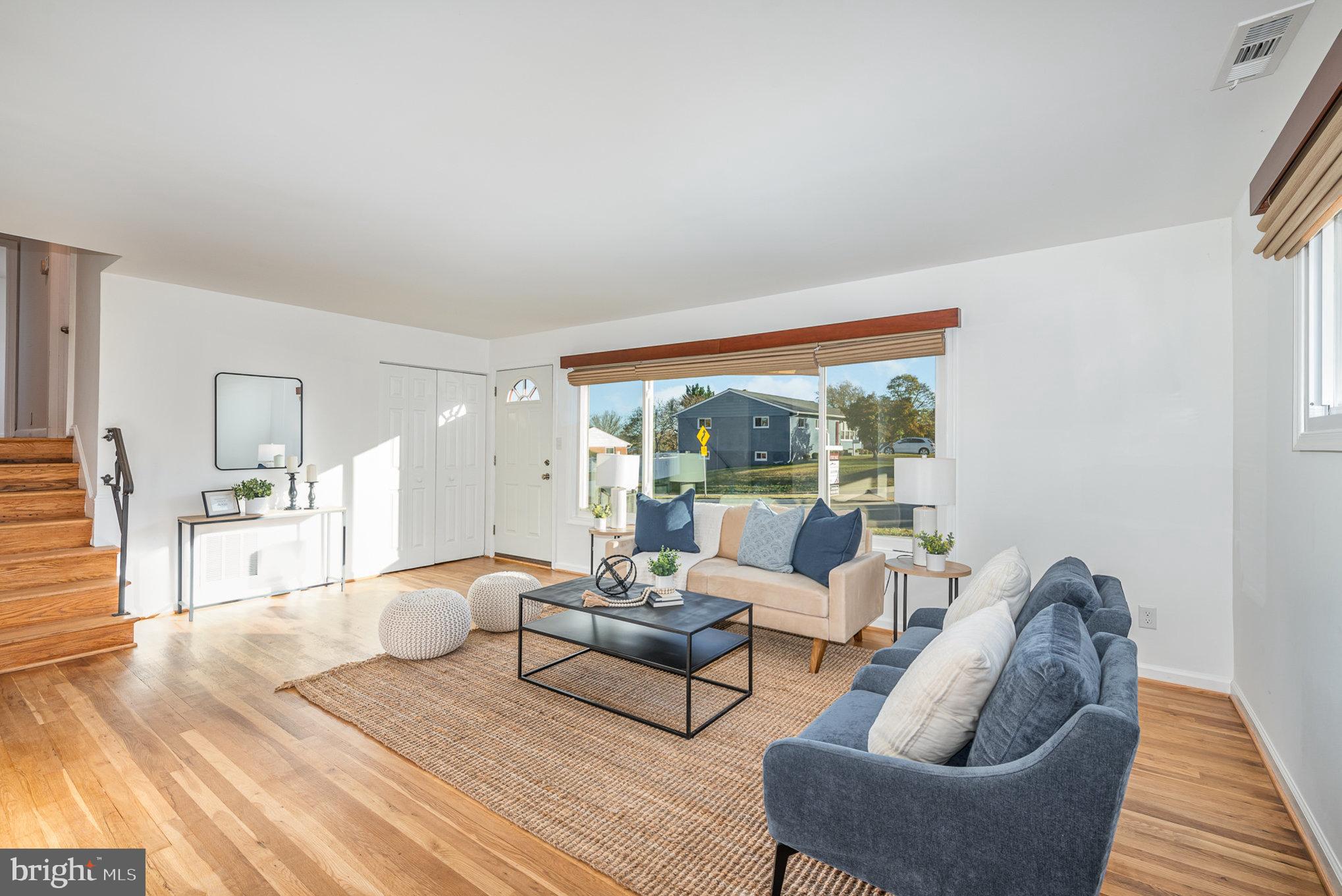 YORK MANOR - Residential