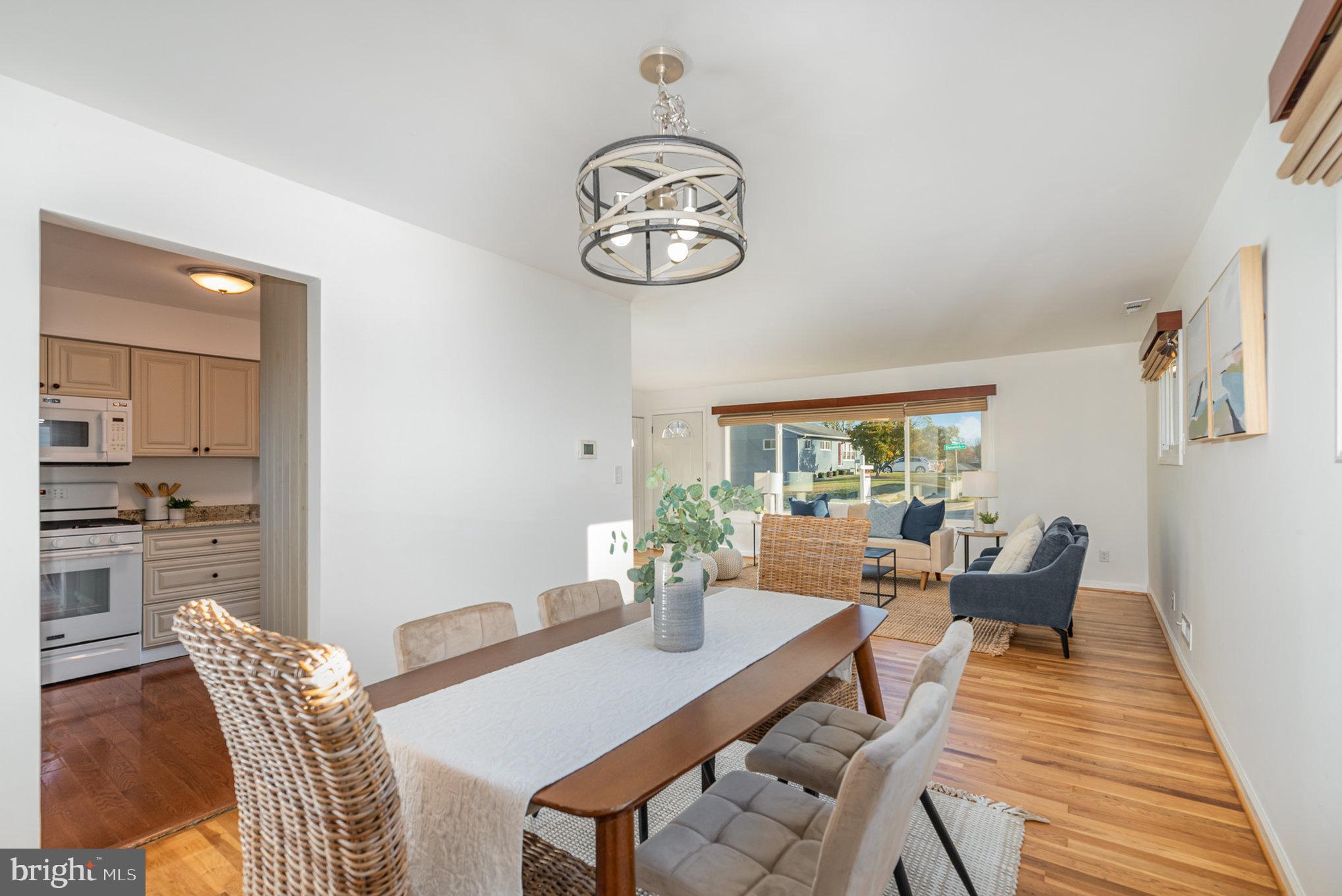 YORK MANOR - Residential