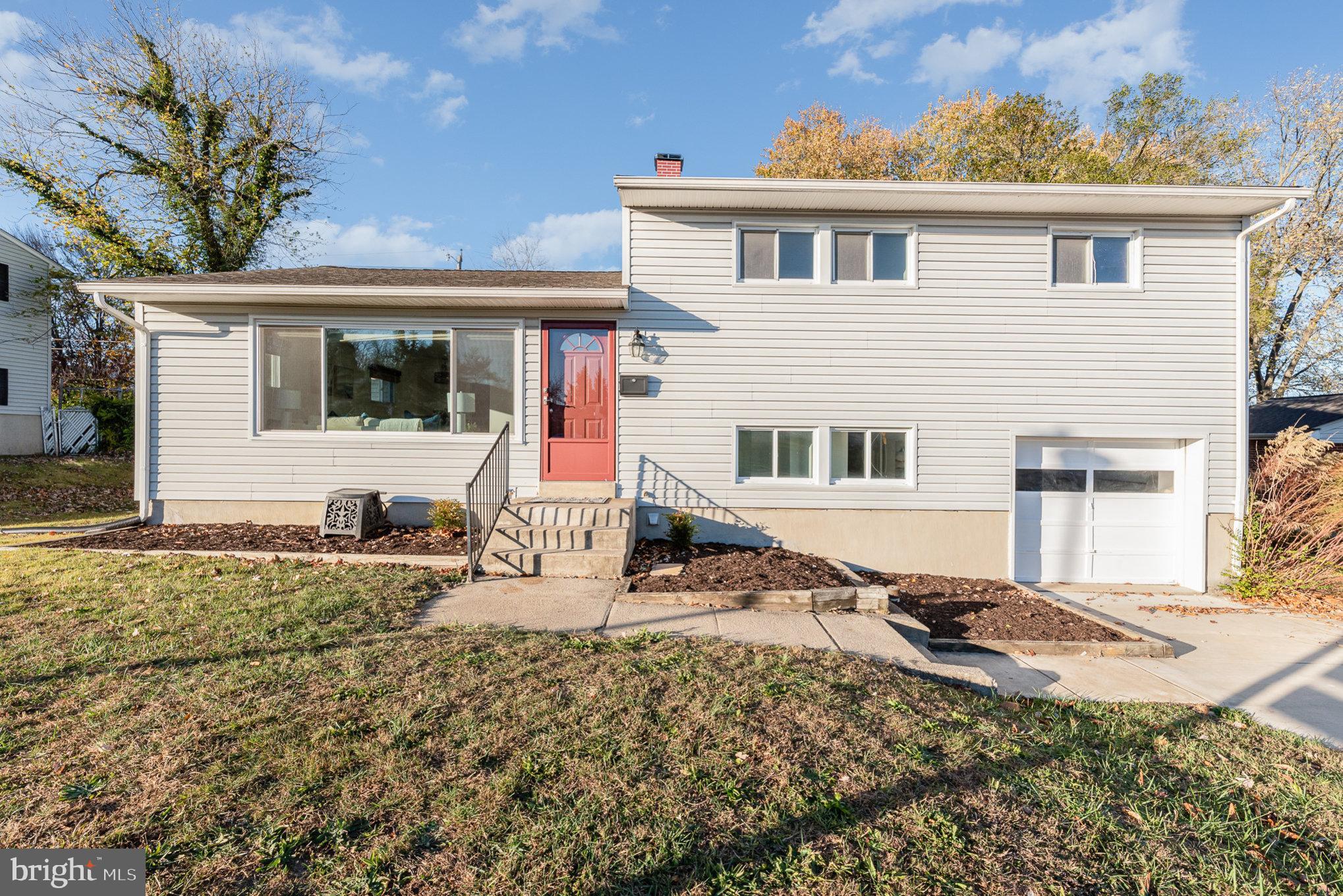 YORK MANOR - Residential