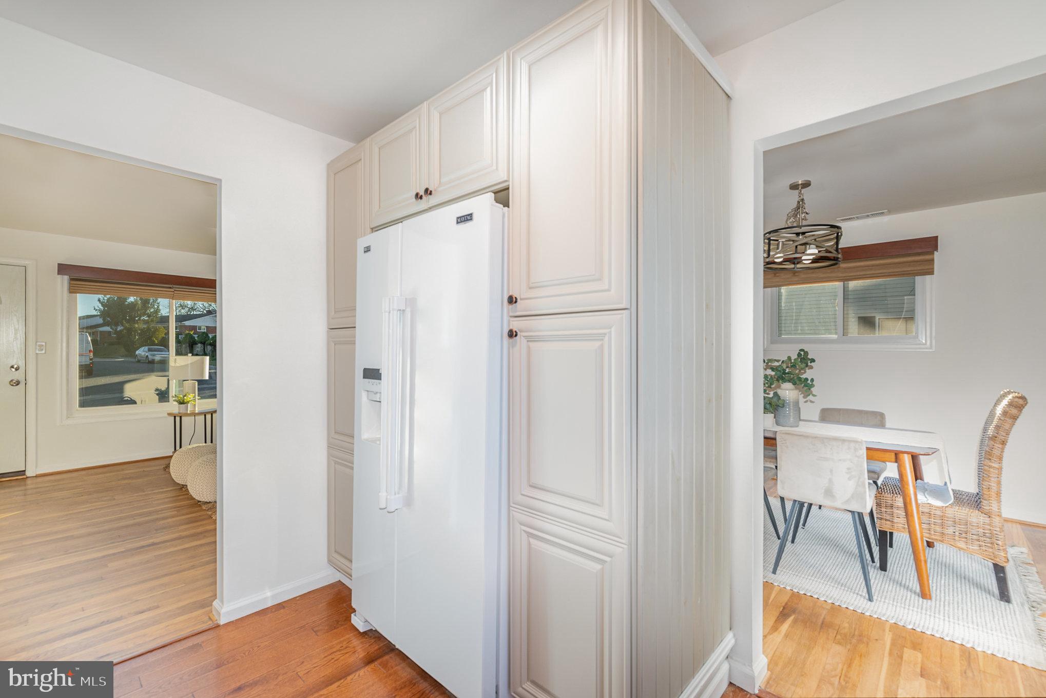 YORK MANOR - Residential