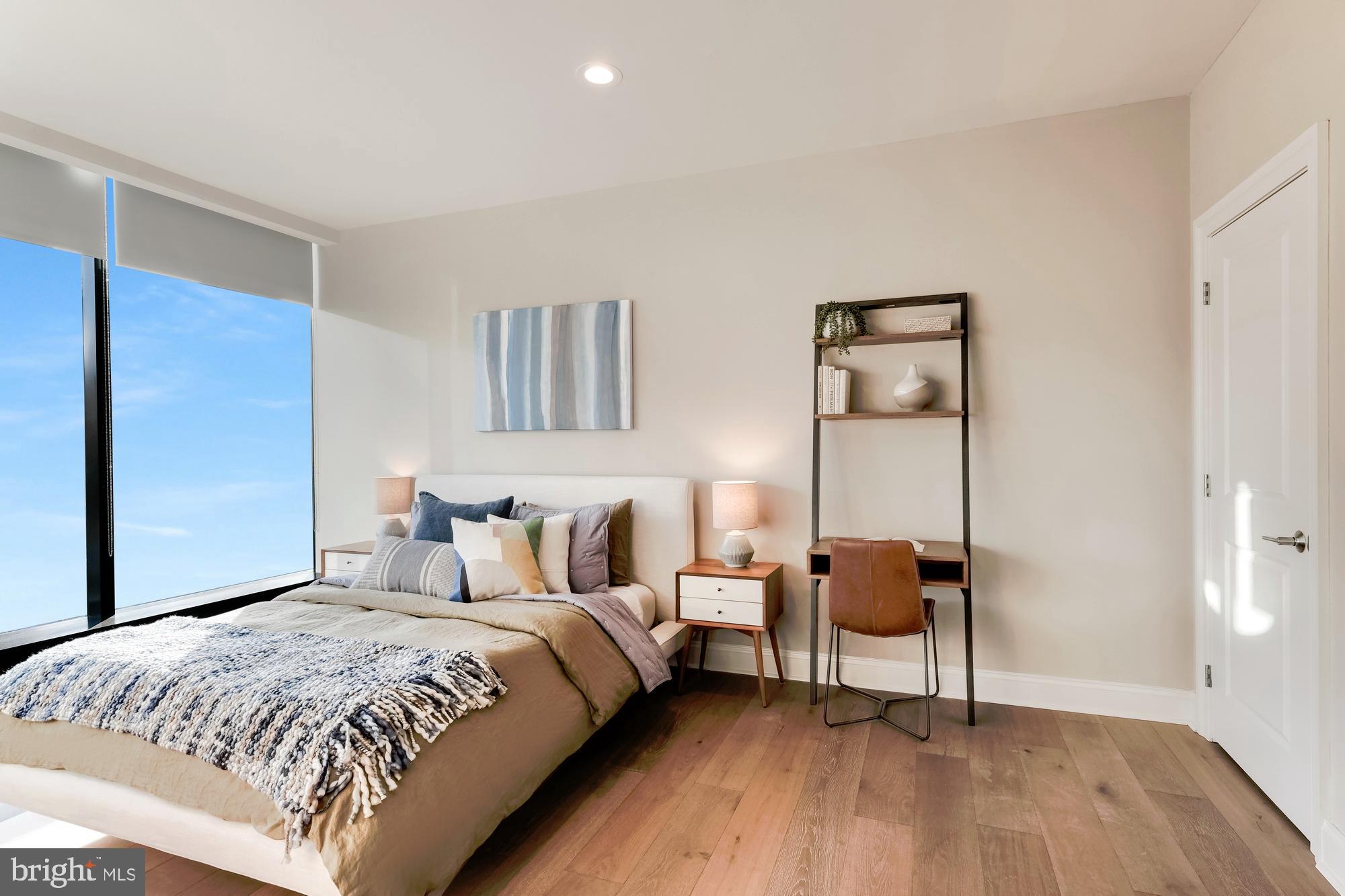 LOGAN SQUARE - Residential Lease