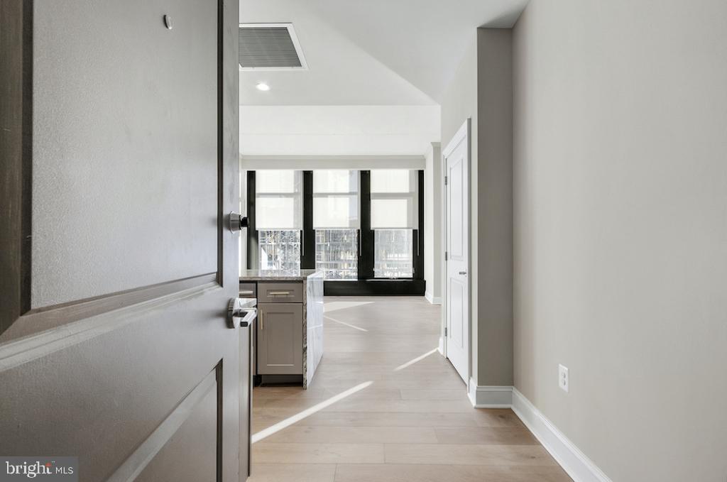 LOGAN SQUARE - Residential Lease