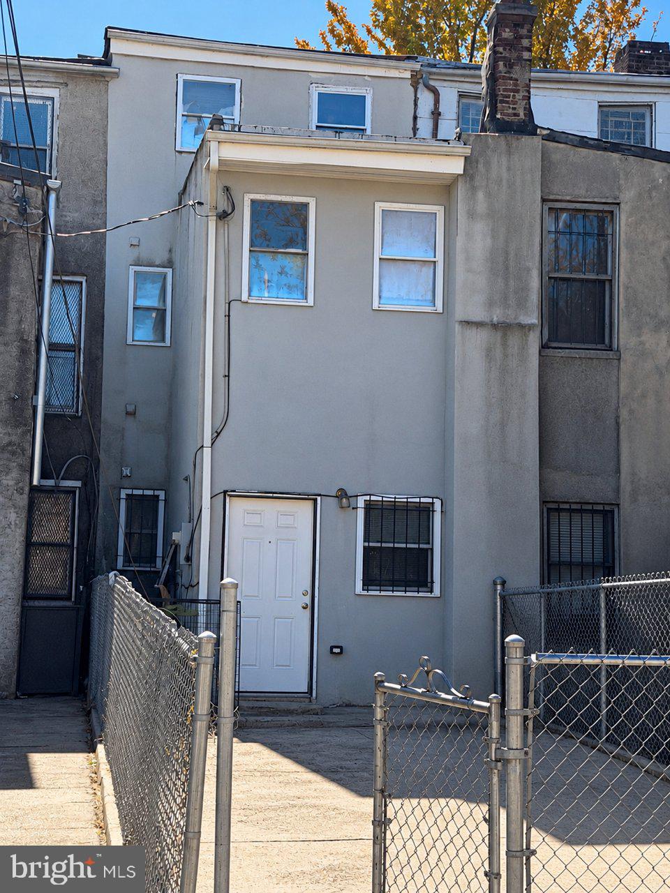 1512 PRESSTMAN STREET