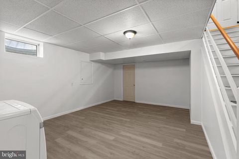 Tiny photo for 905 Hedgewyck Lane, ELIZABETHTOWN, PA 17022 (MLS # PALA2080490)