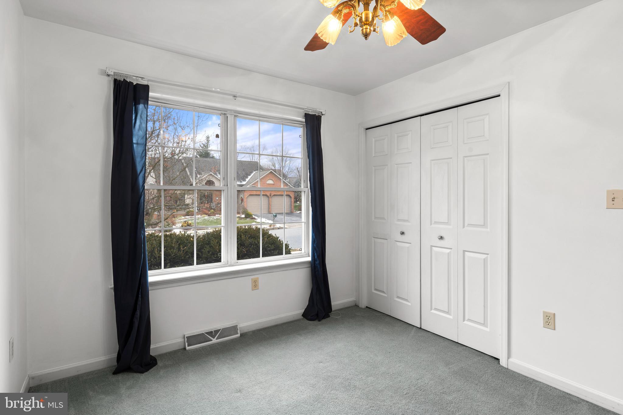 ELIZABETHTOWN - Residential