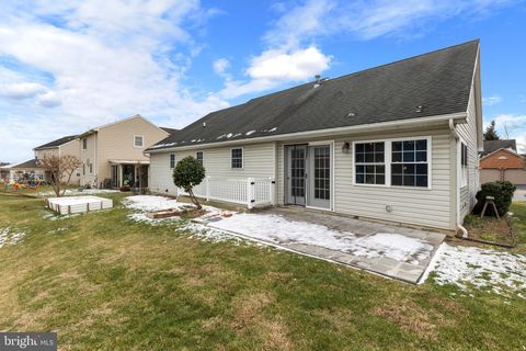 Tiny photo for 905 Hedgewyck Lane, ELIZABETHTOWN, PA 17022 (MLS # PALA2080490)