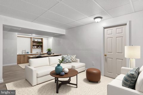 Tiny photo for 905 Hedgewyck Lane, ELIZABETHTOWN, PA 17022 (MLS # PALA2080490)