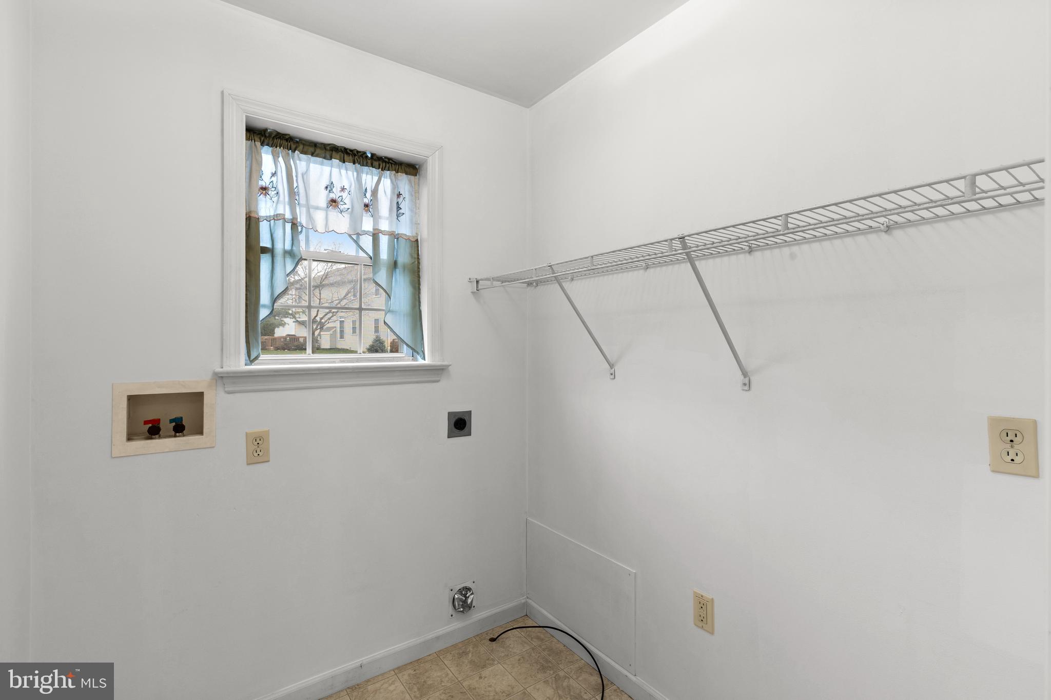 ELIZABETHTOWN - Residential