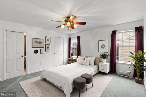 Tiny photo for 905 Hedgewyck Lane, ELIZABETHTOWN, PA 17022 (MLS # PALA2080490)