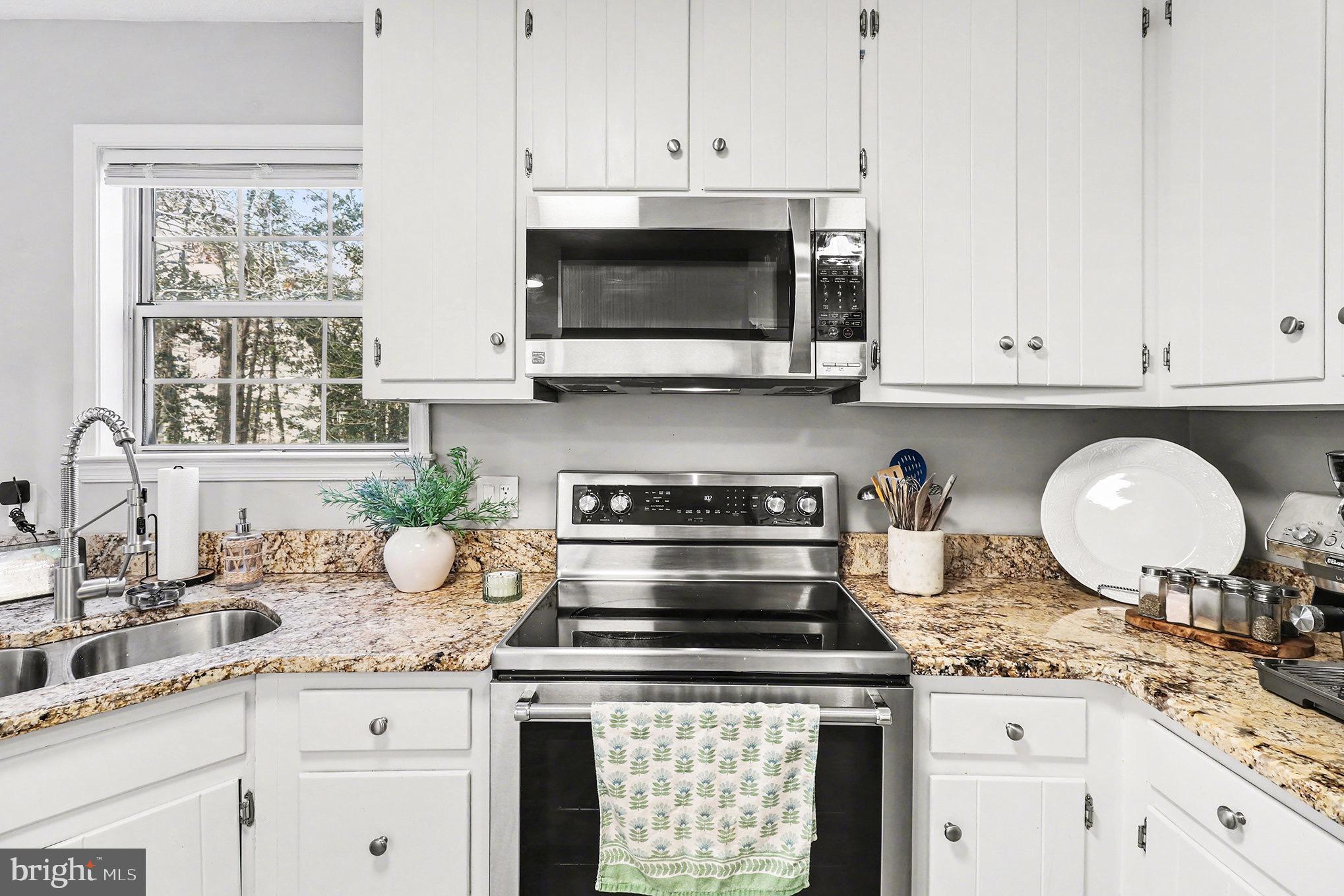 SWEETBRIAR WOODS - Residential