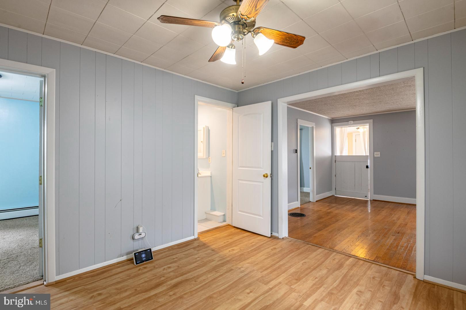 HYDE PARK - Residential