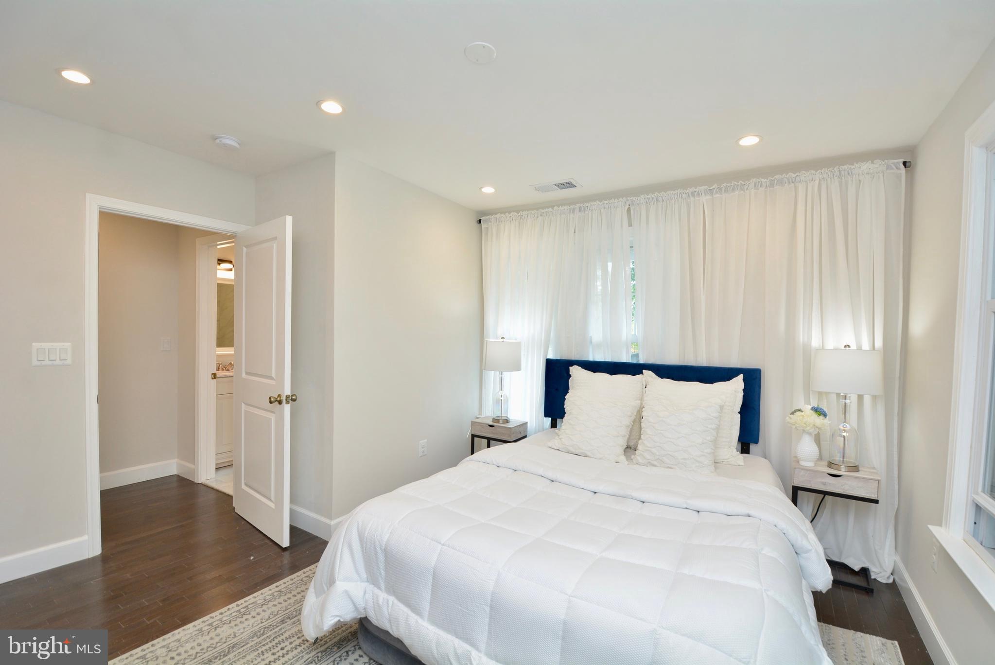 TAKOMA PARK - Residential