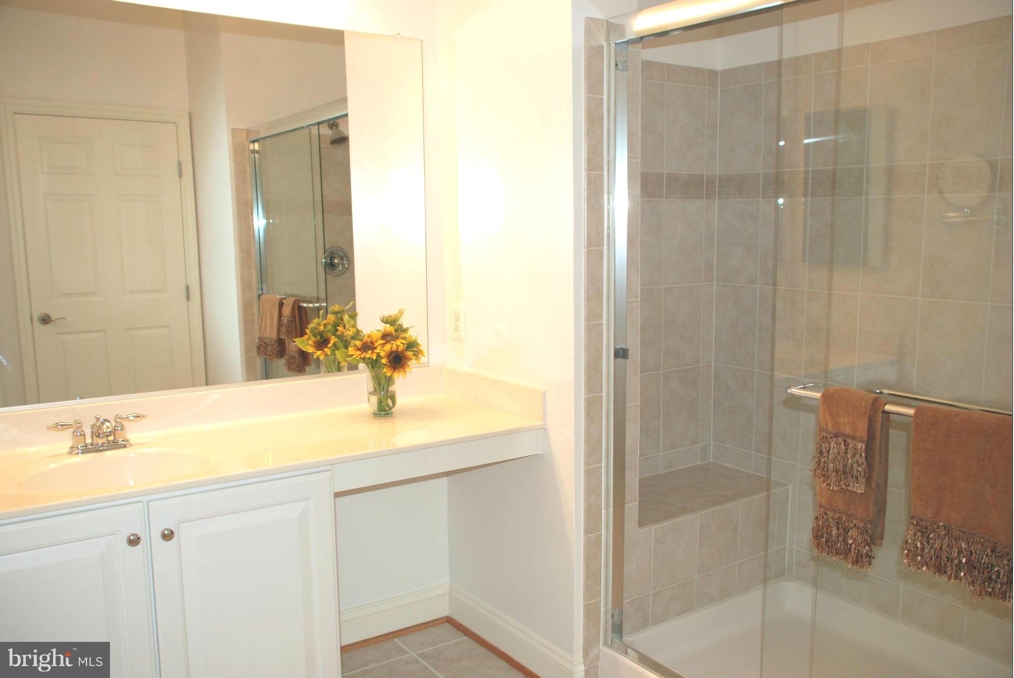 QUARRY LAKE - Residential