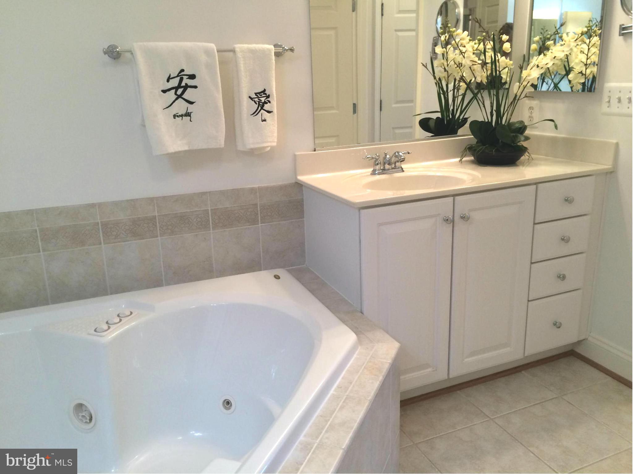 QUARRY LAKE - Residential