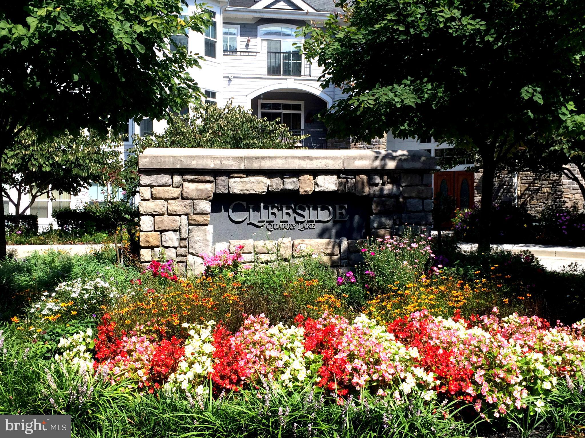 QUARRY LAKE - Residential