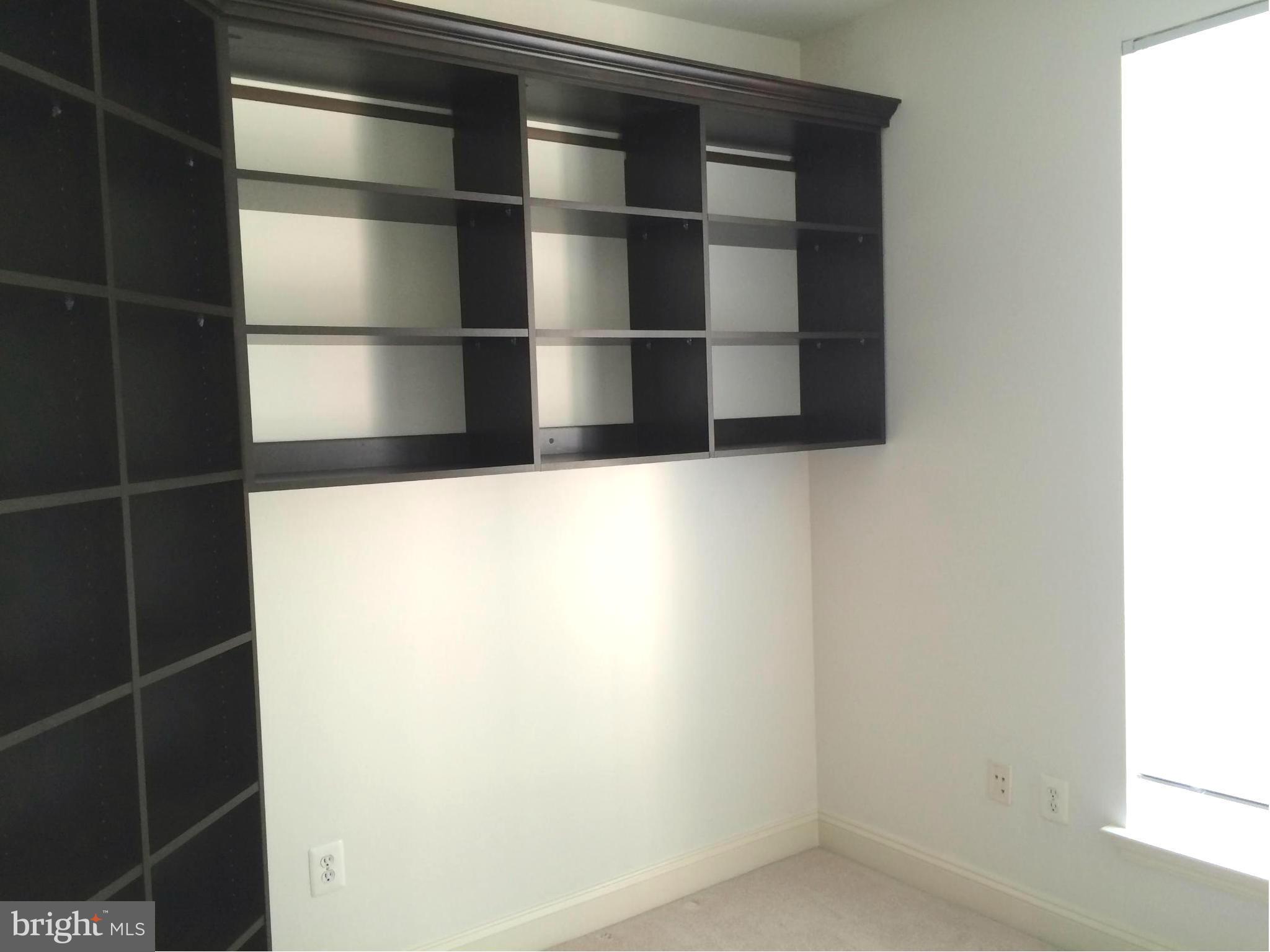 QUARRY LAKE - Residential