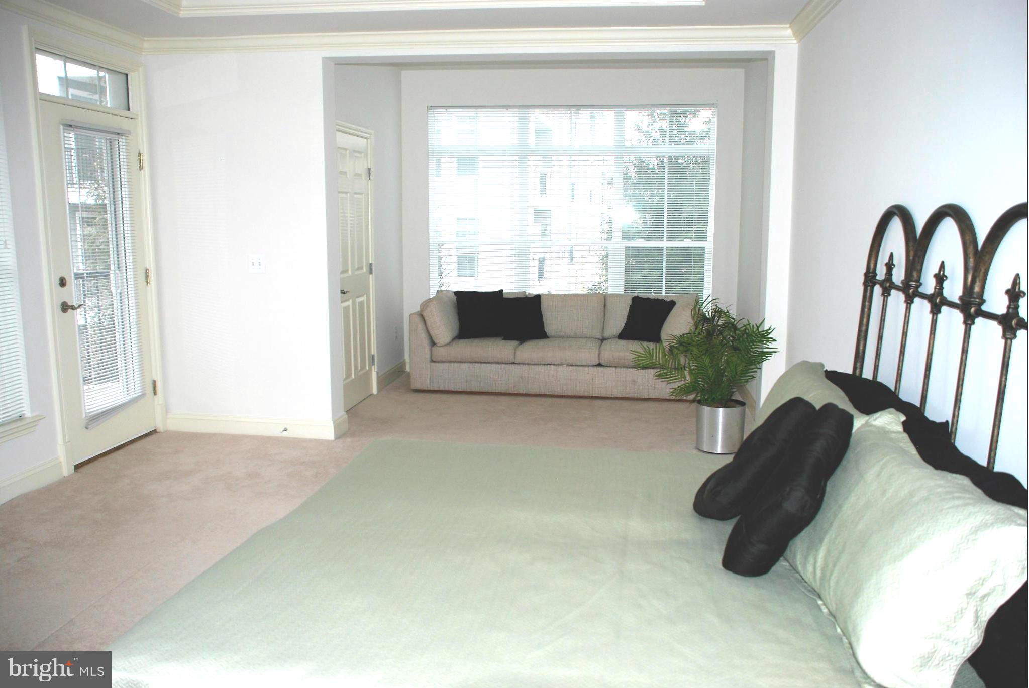 QUARRY LAKE - Residential