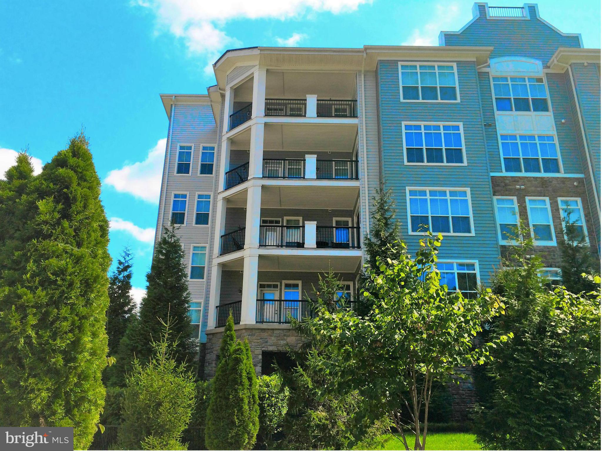 QUARRY LAKE - Residential