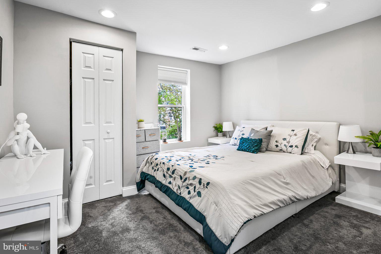 WASHINGTON VILLAGE - Residential