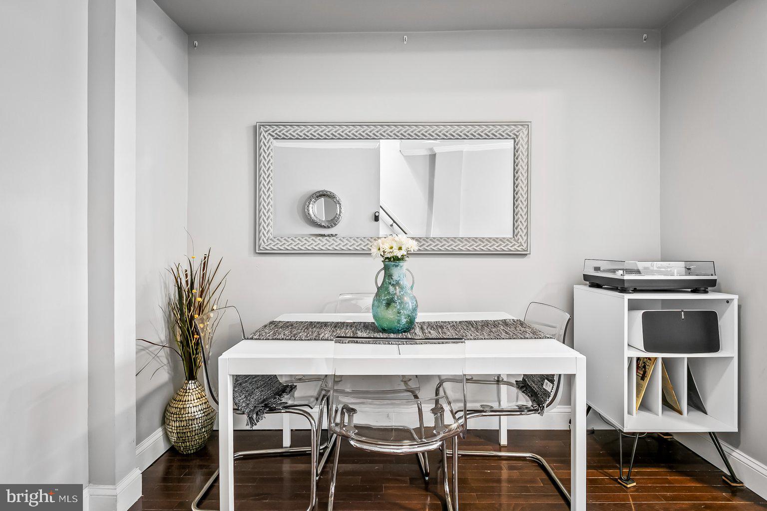 WASHINGTON VILLAGE - Residential