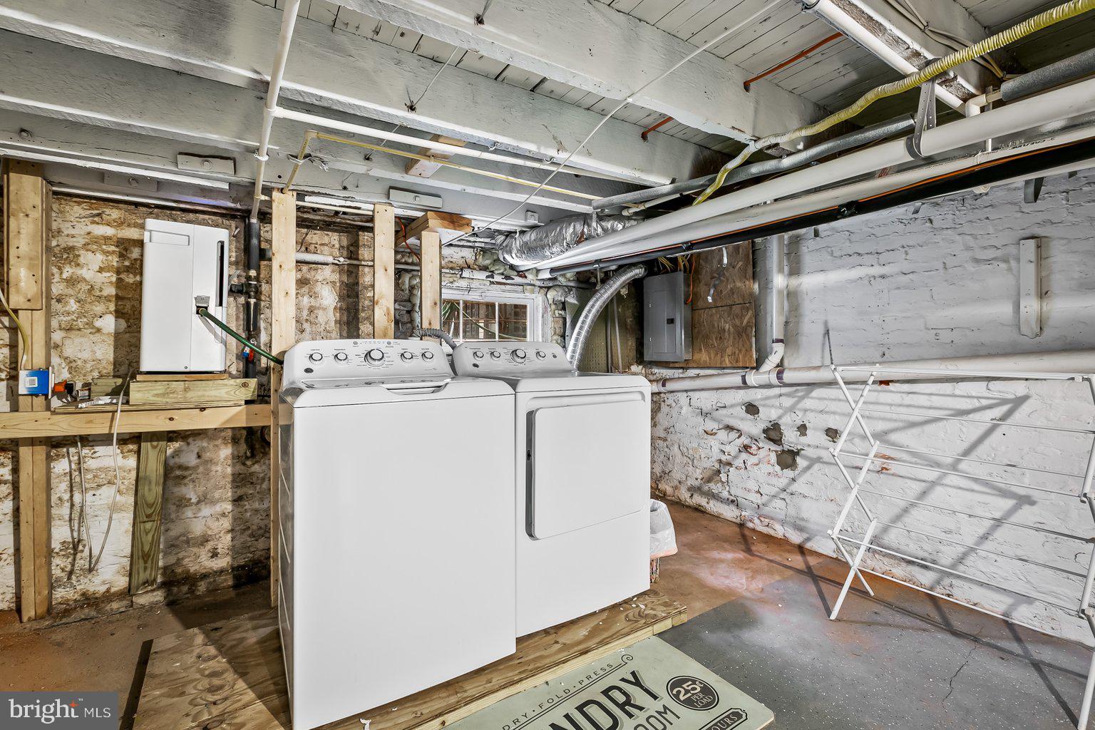 WASHINGTON VILLAGE - Residential