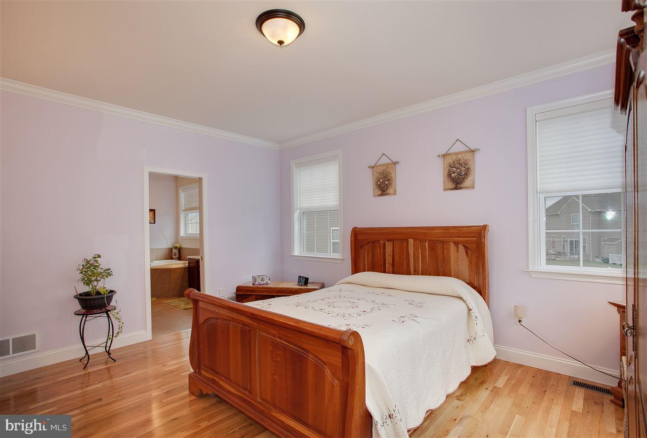QUAIL HOLLOW - Residential