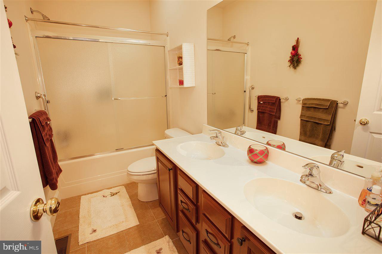QUAIL HOLLOW - Residential