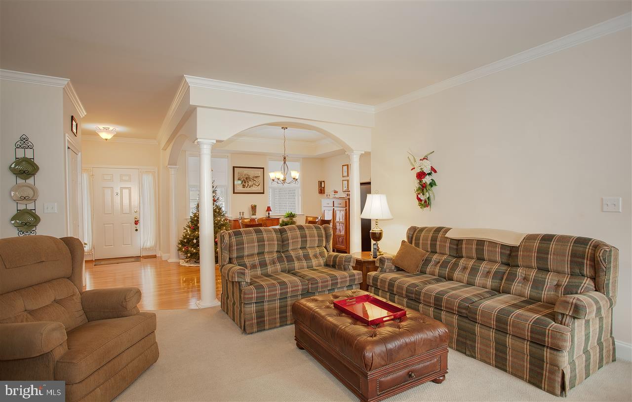 QUAIL HOLLOW - Residential