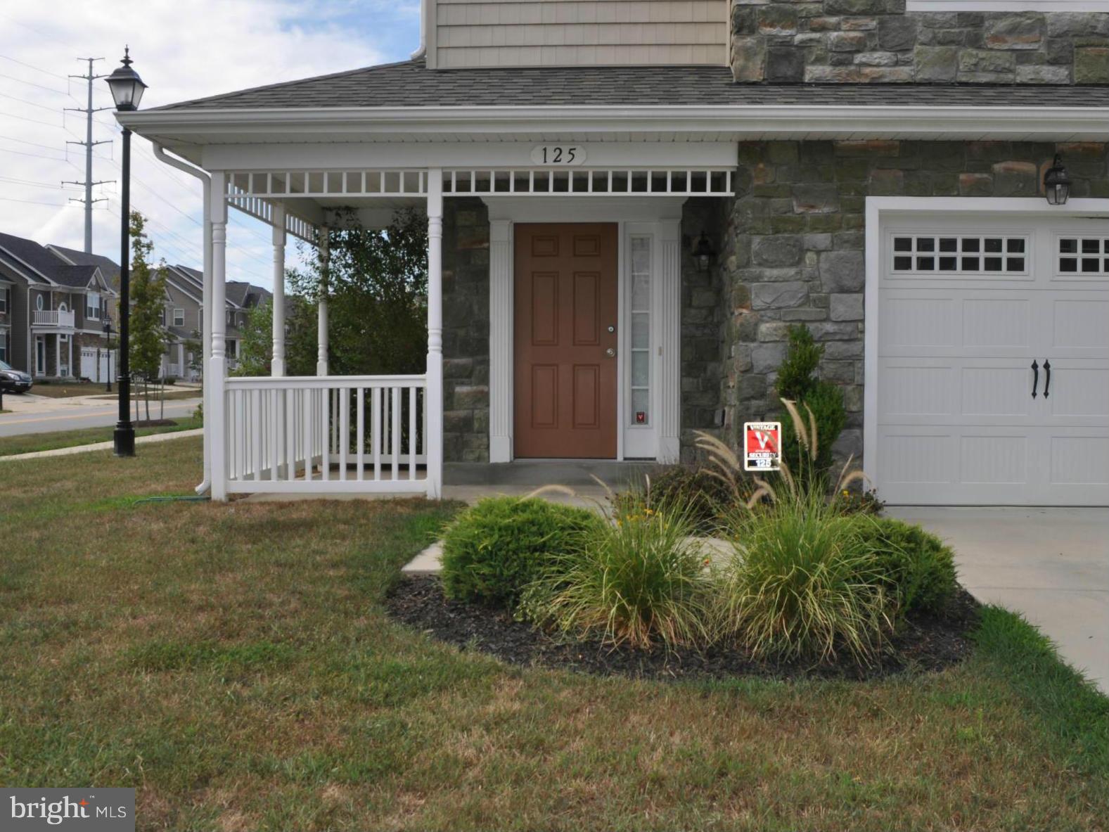 WHISPERING WOODS - Residential Lease