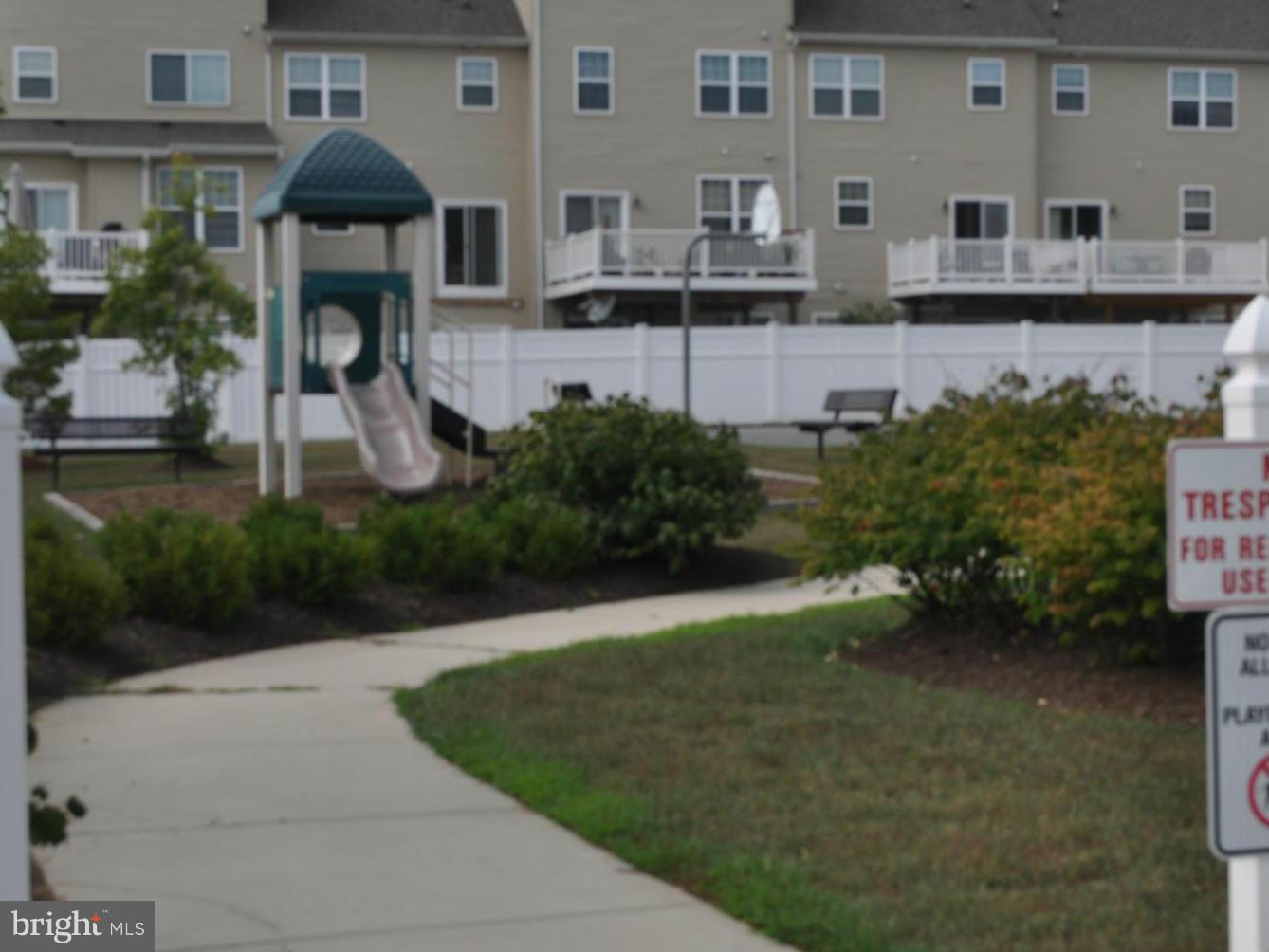 WHISPERING WOODS - Residential Lease