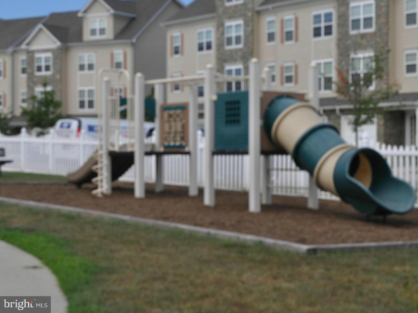 WHISPERING WOODS - Residential Lease