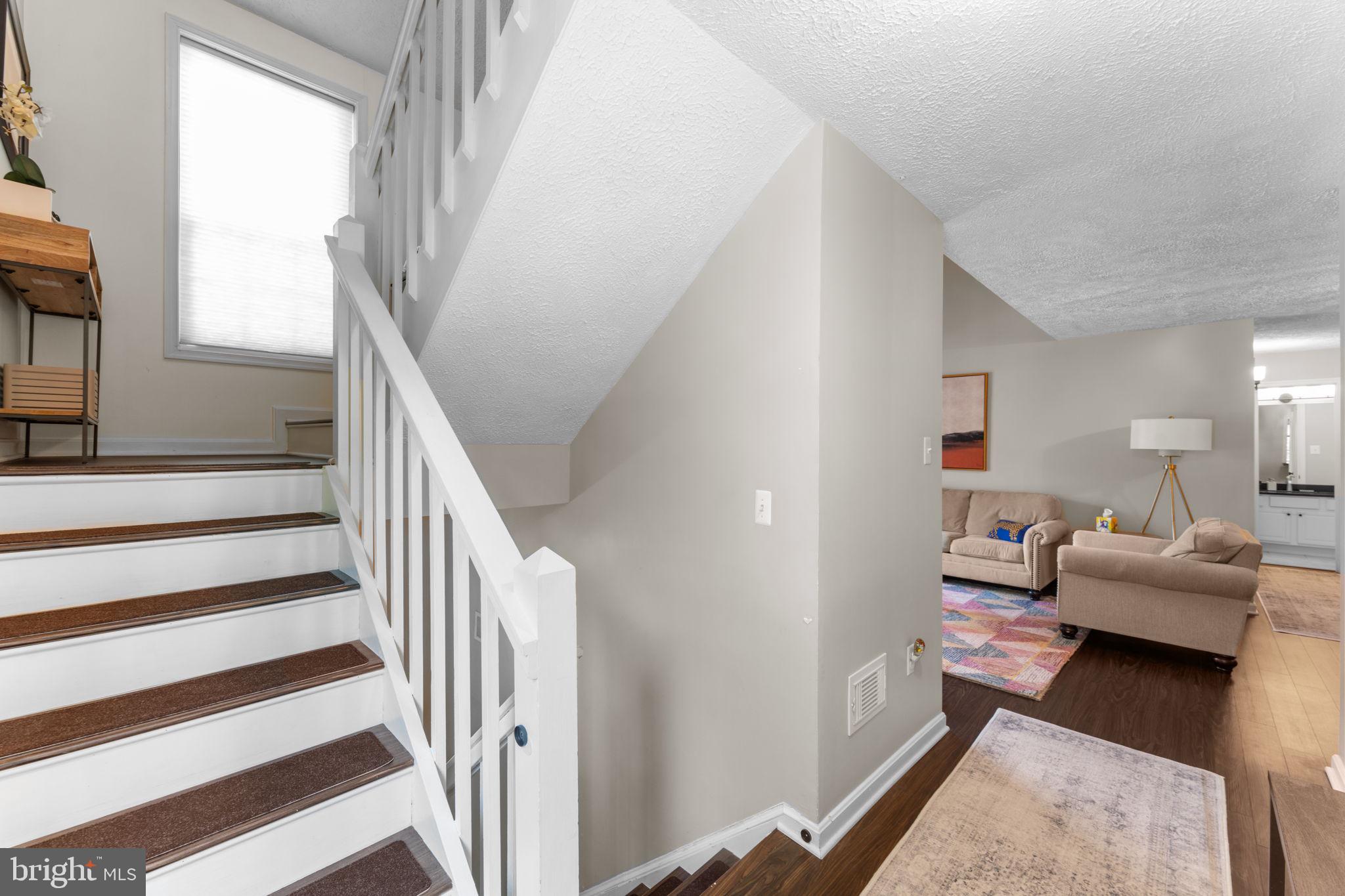 THE OAKTON - Residential